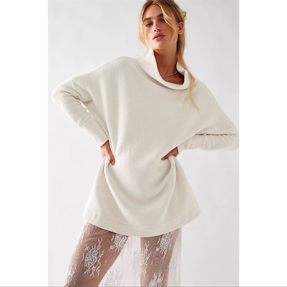 FREE PEOPLE Ottoman Slouchy Sweater Tunic In Ecru